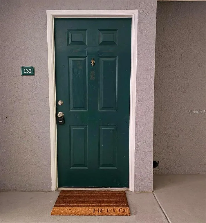3 bed, 2.0 bath, 1429 sqft, $1,850 — Photo 2