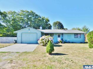 121 Loop Dr, Sequim, WA 98382