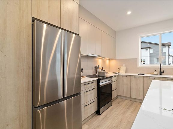 4th image of 368 Tradewinds Ave #107