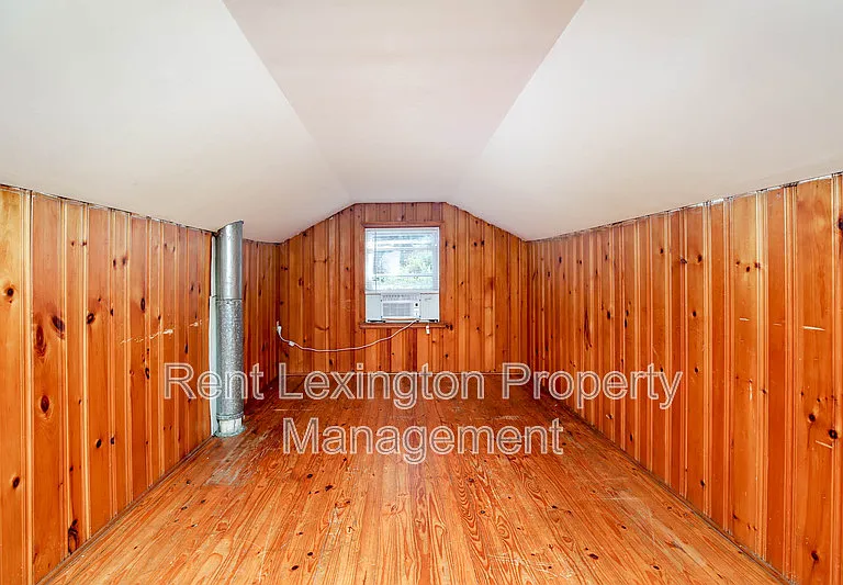1771 Harrodsburg Rd — Photo 10