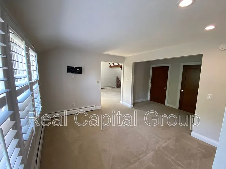 54 Washington Hwy — Photo 14