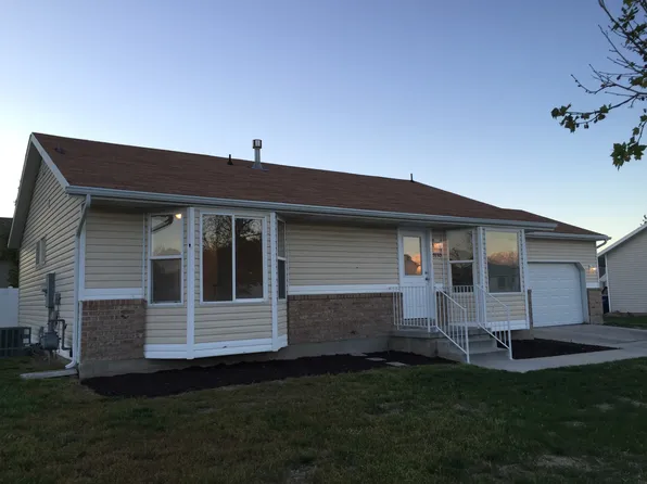 5330 W Ridge Hollow Way, Salt Lake City, UT 84118