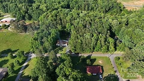 2nd image of 11308 Dogwood Ln