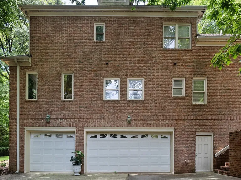 106 Birkhaven Dr — Photo 12