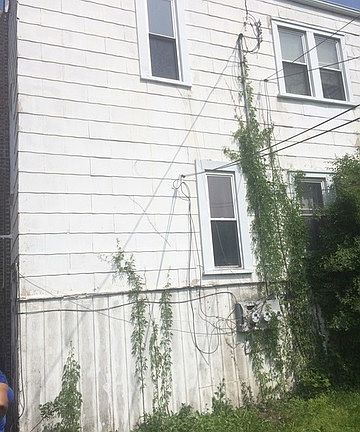 2nd image of 6024 S Rockwell St
