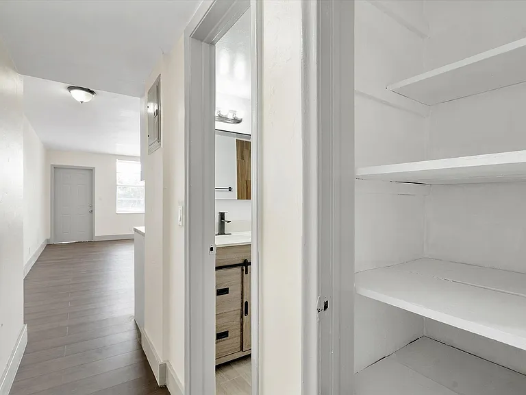 1715 N 16th Ave #115 — Photo 43