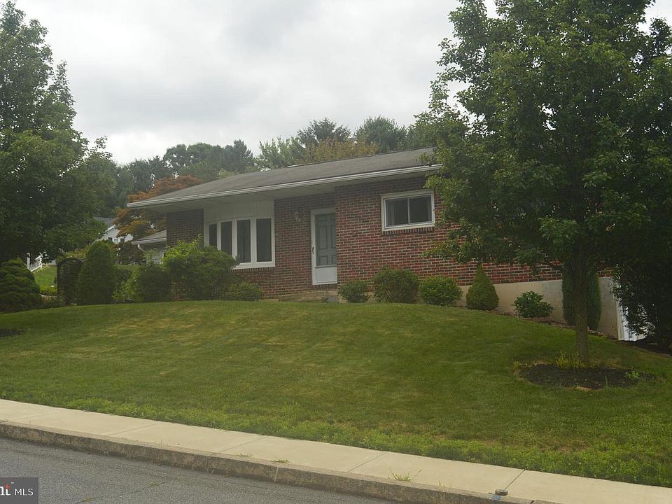 1st image of 710 N Turner St