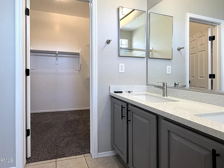 2499 W Lewis And Clark Trl — Photo 15