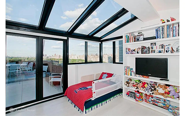 Rented by Douglas Elliman | media 22