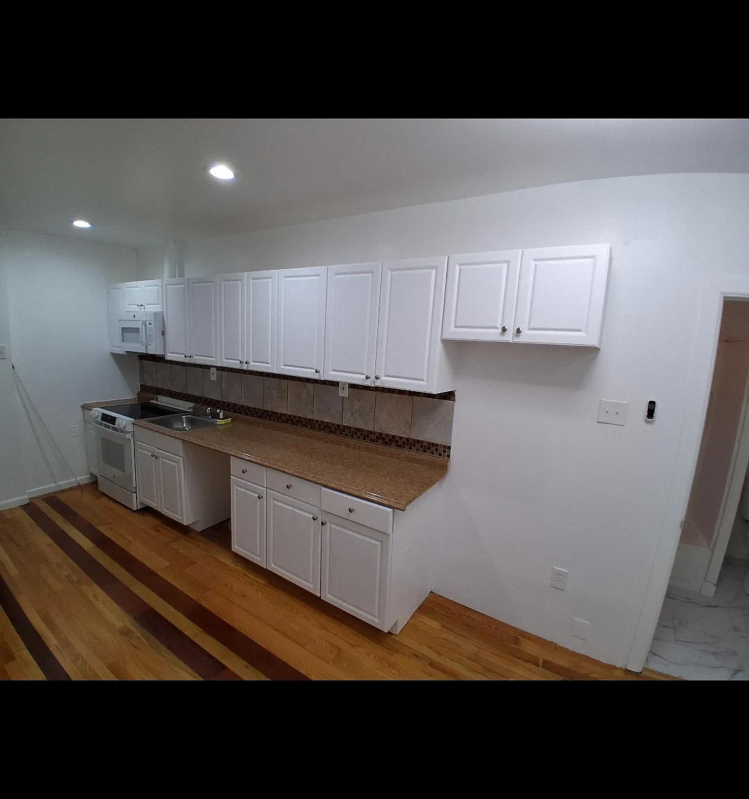 2 bed, $1,200 — Photo 3