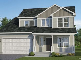 33 Wyatts Cir, Rensselaer, NY 12144