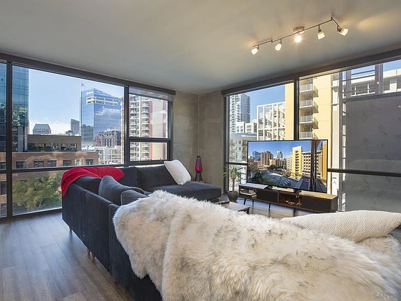 2nd image of 350 11th Ave Unit 630