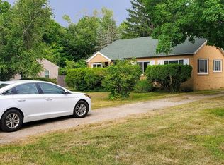 2199 Colfax Ave, Benton Harbor, MI 49022