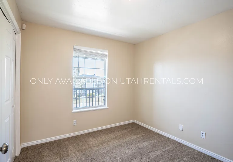 1512 S 175 E — Photo 8