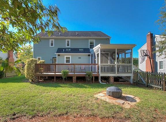 3rd image of 9638 Wendhurst Dr