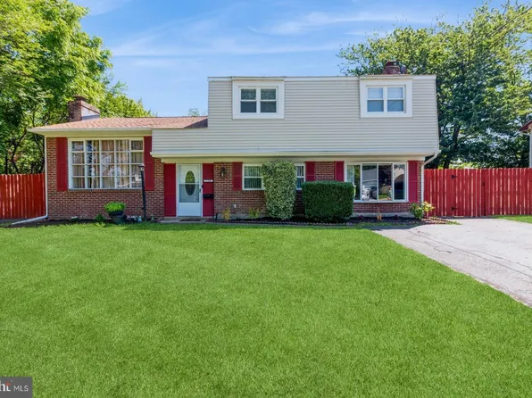 738 Woodlane Rd, Edgewater Park, NJ 08010