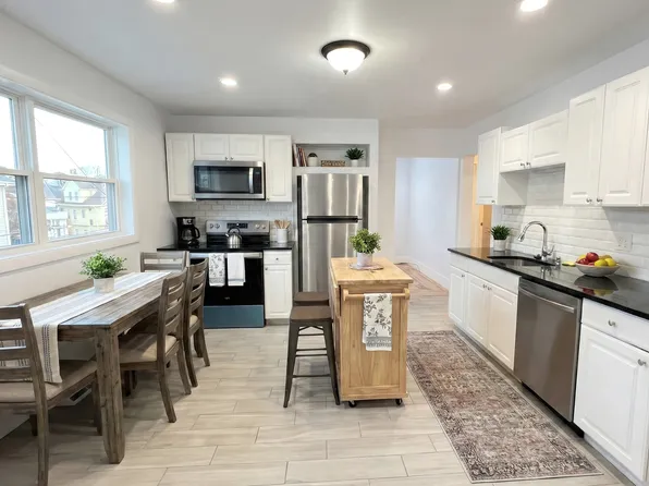 24 Elm St, Everett, MA 02149