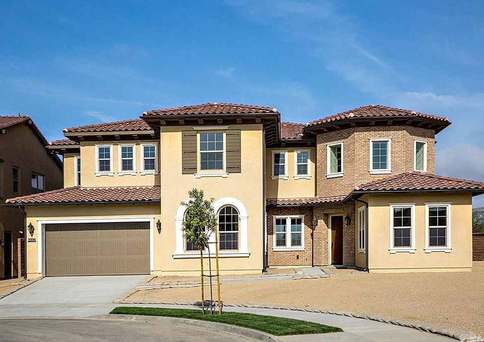 1st image of 2206 E Santa Paula Dr