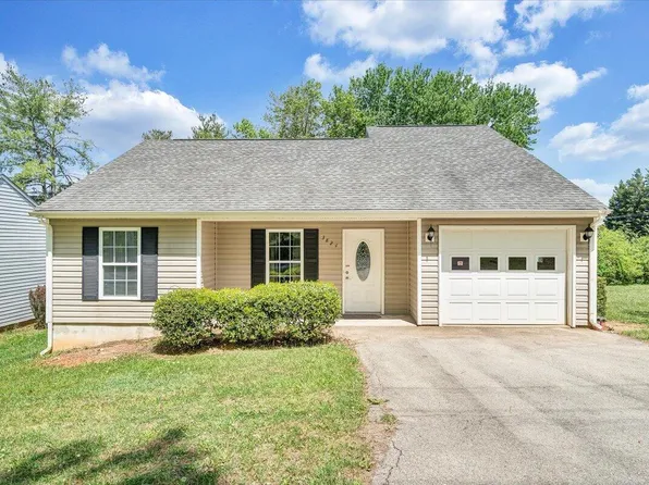 3824 Yellow Mountain Rd SE, Roanoke, VA 24014