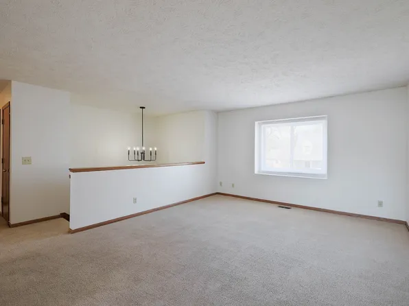 3201 Sequoia Dr, Lincoln, NE 68516