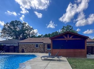 6073 Elk Grove Rd, Memphis, TN 38115