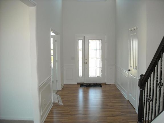2nd image of 7806 Hedgehop Dr