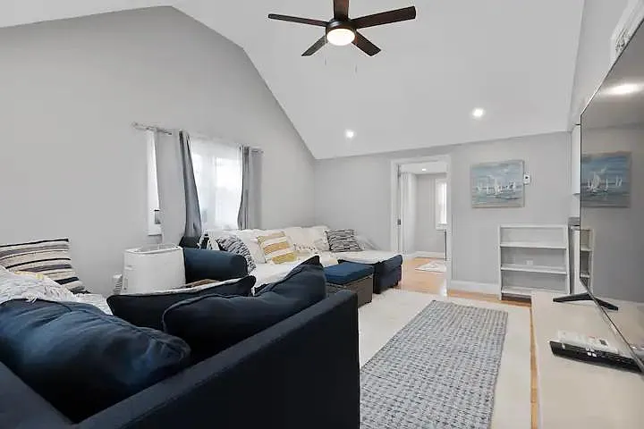 264 N End Blvd #2A — Photo 18