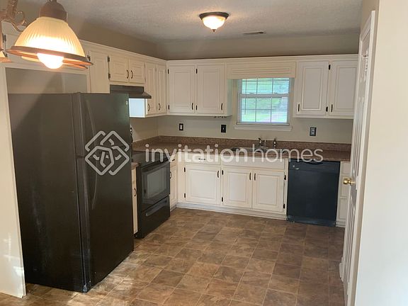 4th image of 105 Giles Dr