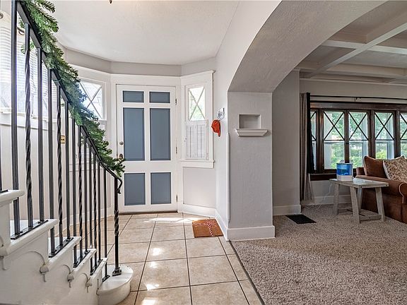 4th image of 1440 W Decatur St