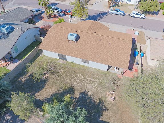 3rd image of 5021 E Salinas St