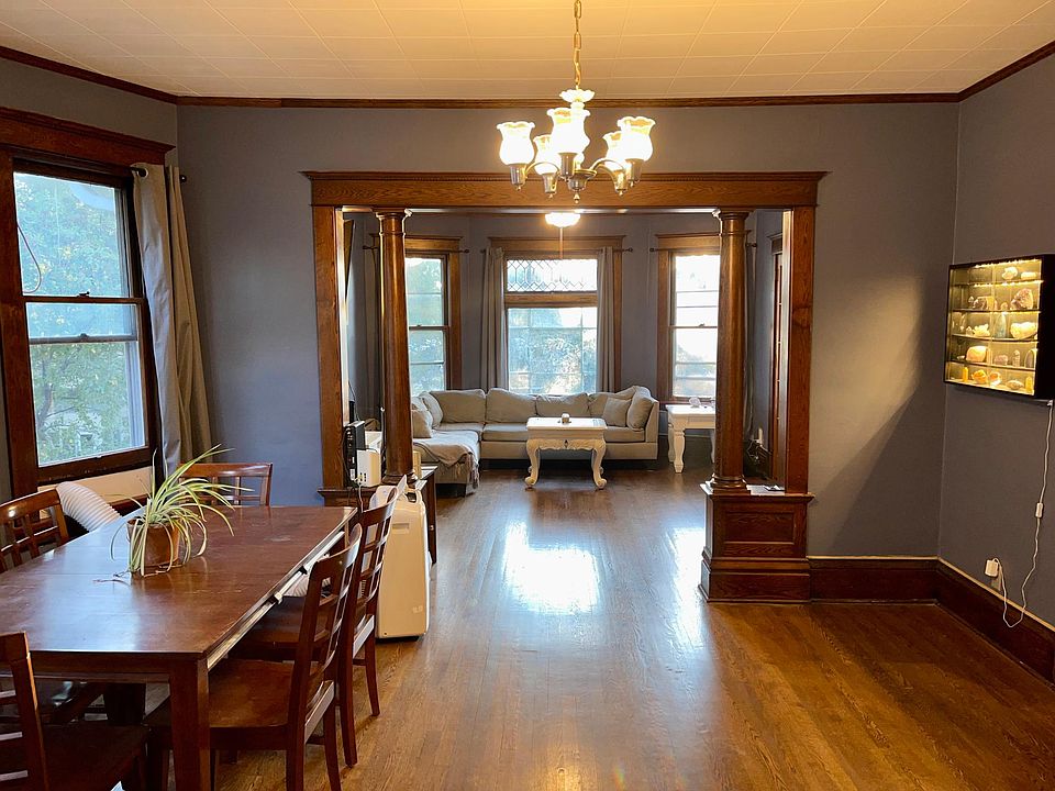 1st image of 712 Bedford St