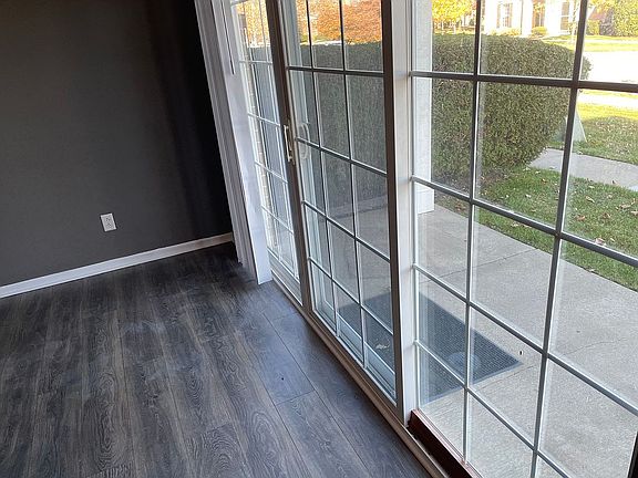 4th image of 2375 Arcadia Dr #242