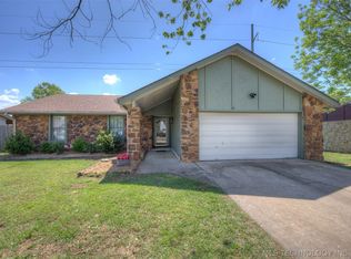 506 W Trinidad Dr, Sand Springs, OK 74063