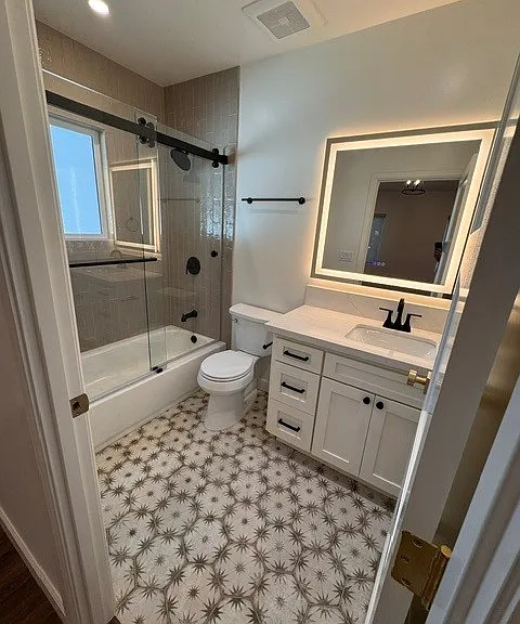 1351 Virginia Ave — Photo 17