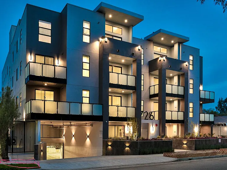726 N Hudson Ave #Penthouse 1 — Photo 33