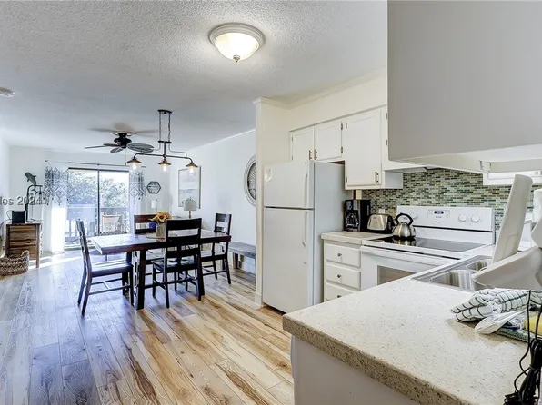40 Folly Field Rd APT C14, Hilton Head Island, SC 29928