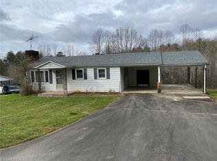 392 Tabernacle Rd, North Wilkesboro, NC 28659