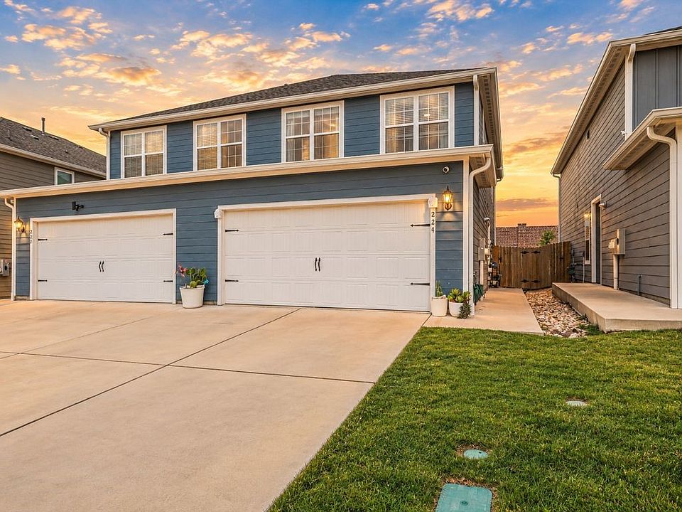 1st image of 224 Marsh Ln