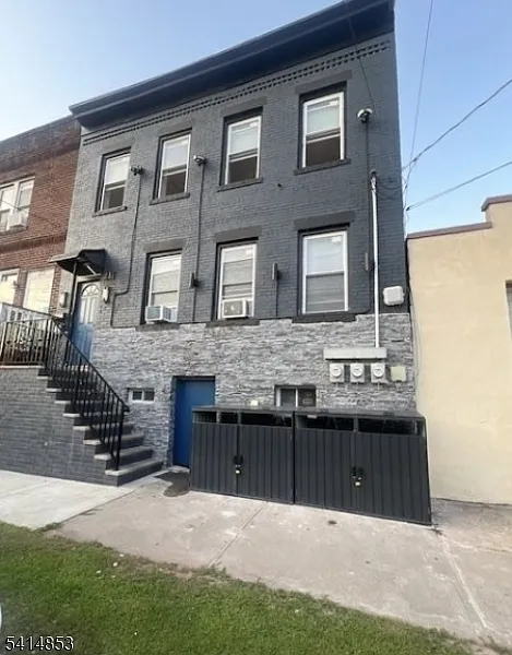 21 Alva St
