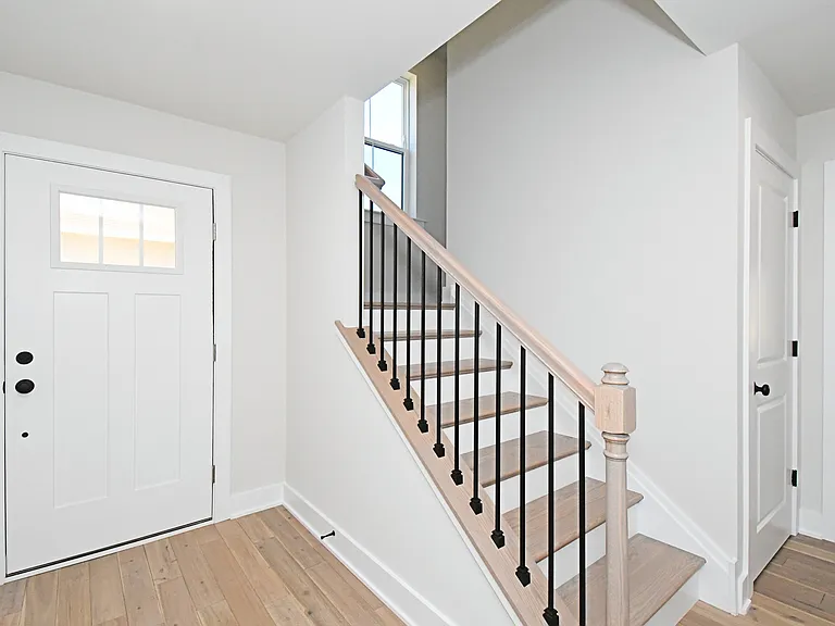 51 W Clymer Ave — Photo 5