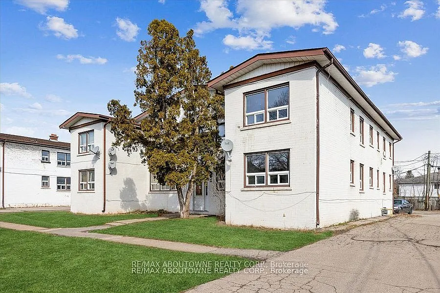 2 bed, $1,945 — Photo 2