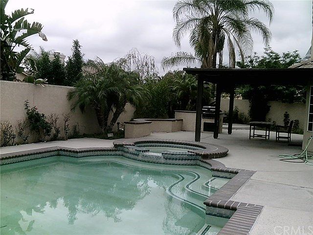 1st image of 7888 Wisteria Ct