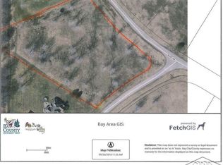 1177 Jule Dr, Pinconning, MI 48650