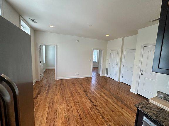 2nd image of 1842 S Morgan St Suite 1