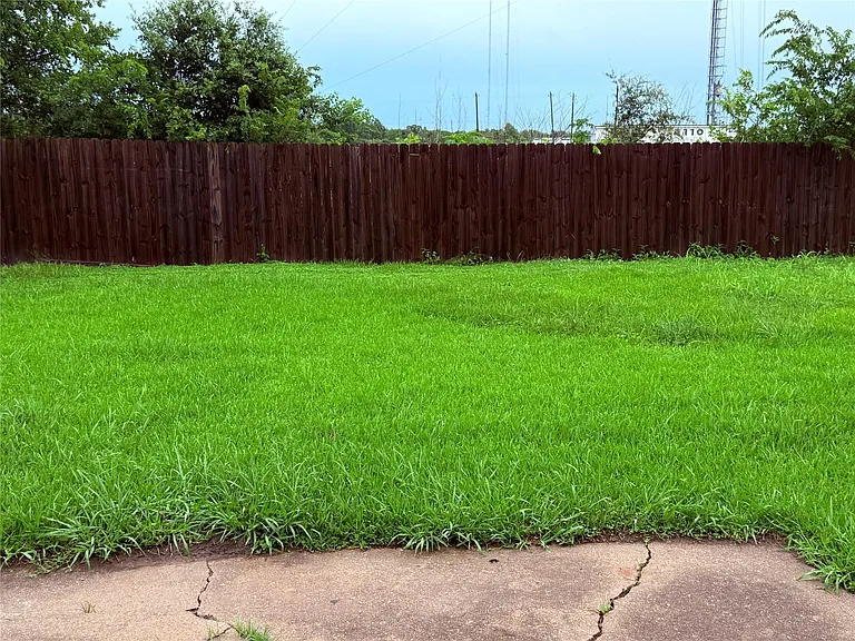 8307 Bird Meadow Ln — Photo 8