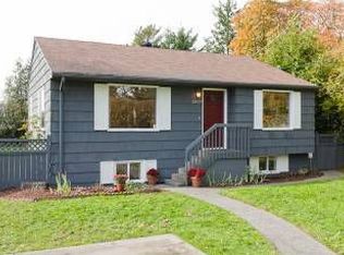 15427 21st Ave SW, Seattle, WA 98166