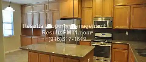 5th image of 1907 Verrazona Dr