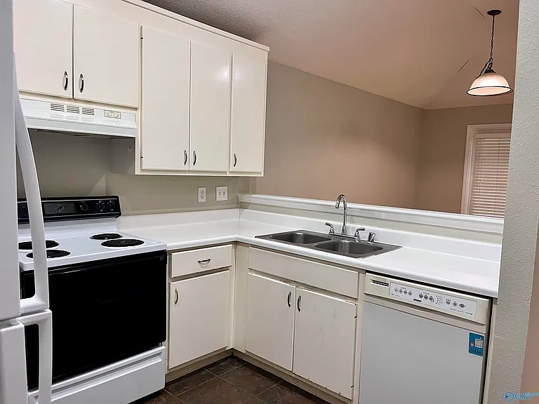 232 Mountain Creek Dr — Photo 5