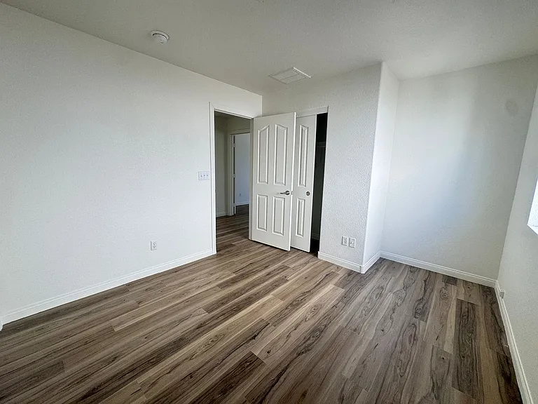 1078 Country Skies Ave — Photo 24
