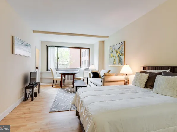 1021 Arlington Blvd, Arlington, VA